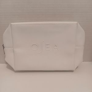 OSEA white  makeup bag !!euc!!
